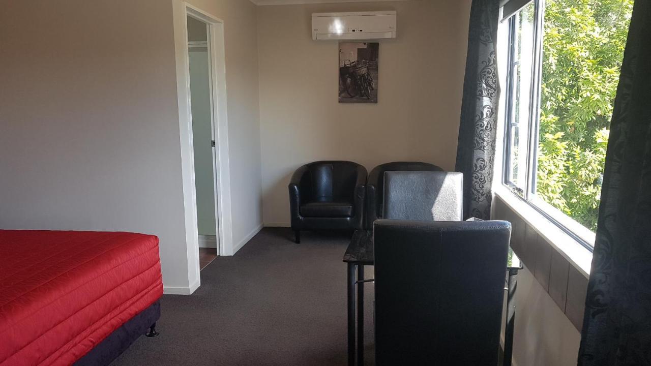 Palm Court Motel Otorohanga Buitenkant foto