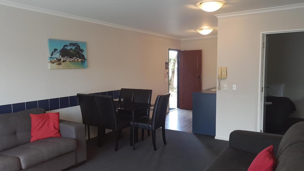 Palm Court Motel Otorohanga Buitenkant foto