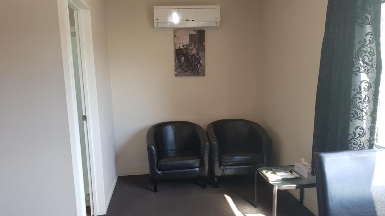 Palm Court Motel Otorohanga Buitenkant foto