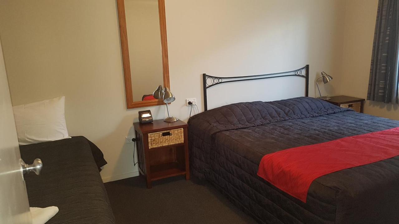 Palm Court Motel Otorohanga Buitenkant foto